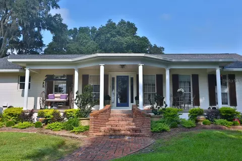 Exterior - 13450 NW Gainesville Rd, Reddick, FL 32686 photo 6 of 22