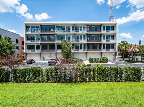 302 SE Broadway St #430, Ocala, FL 34471