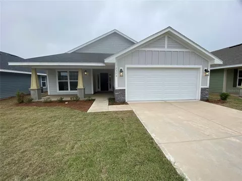 2375 SW 250th Dr, Newberry, FL 32669