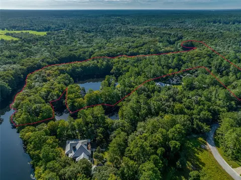 10381 N Big Bass Trl, Dunnellon, FL 34434