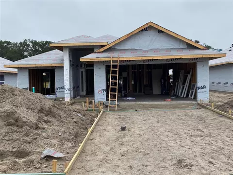 25078 SW 24th Pl, Newberry, FL 32669