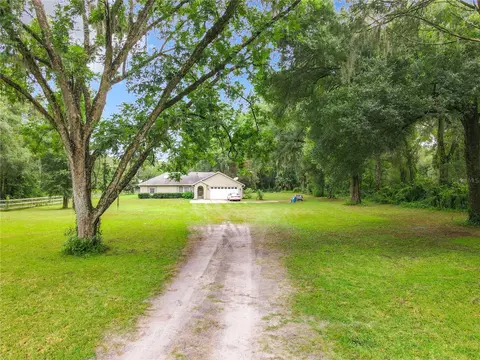 1365 SE 95th St, Ocala, FL 34480