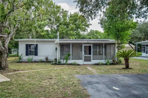 18646 SE 17th St, Silver Springs, FL 34488
