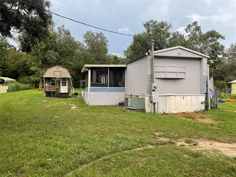 21 N West Ave, Inverness, FL 34453