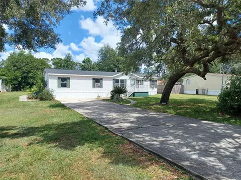 2071 SE 172nd Ter, Silver Springs, FL 34488