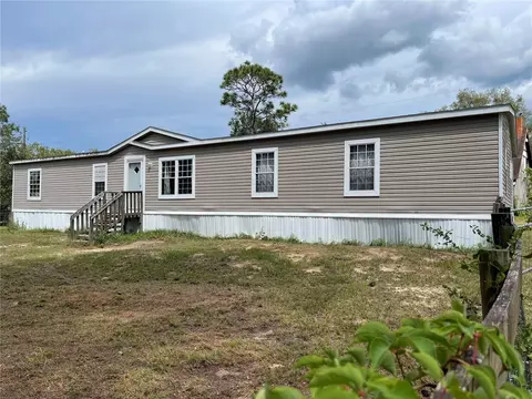 15051 SE 30th St, Morriston, FL 32668