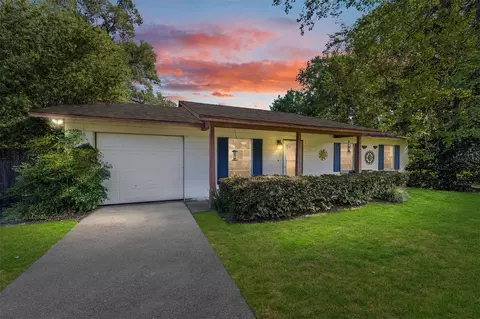 1235 NE 20th St, Ocala, FL 34470