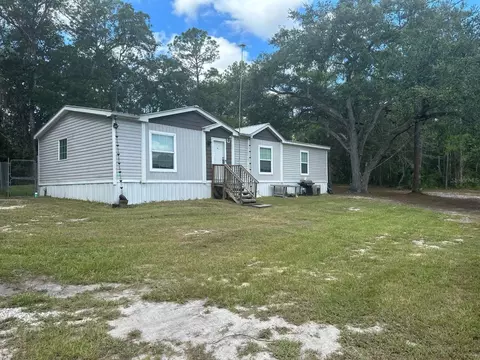 13781 NE 52nd Place Rd, Silver Springs, FL 34488