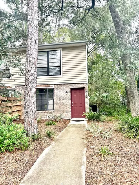4520 SW 45th Dr, Gainesville, FL 32608