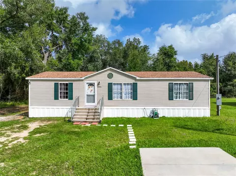 18317 SE 90th Pl, Ocklawaha, FL 32179