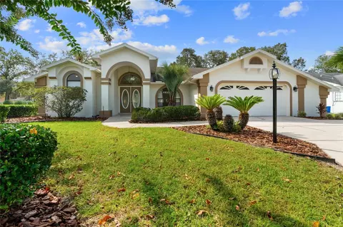 4182 S Oakhurst Dr, Homosassa, FL 34446