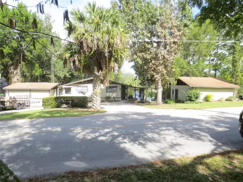 16797 SE 59th Pl, Ocklawaha, FL 32179