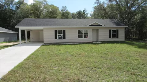 16660 SE 62nd St, Ocklawaha, FL 32179