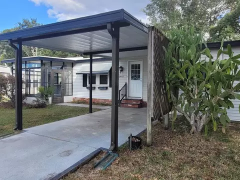 1407 E Schwartz Blvd, The Villages, FL 32159