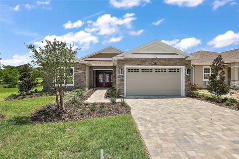 12580 NE 49th Dr, Oxford, FL 34484