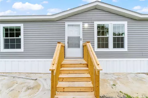 36 Candlelight Dr, Lake Wales, FL 33859