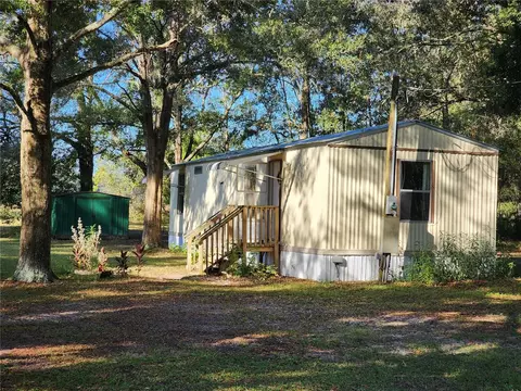425 Marshburn Dr, Bronson, FL 32621