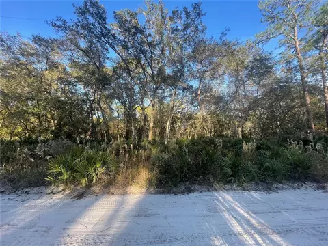 0 4th St, Satsuma, FL 32189