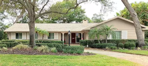 4 Eastwood Ln, Belleair, FL 33756