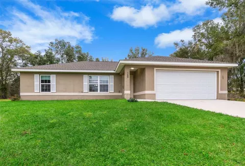189 Malauka Loop, Ocklawaha, FL 32179