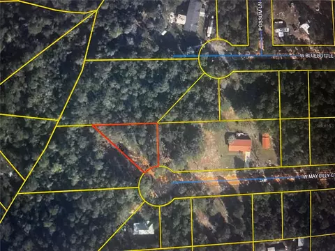 W May Lilly Court, Defuniak Springs, FL 32433