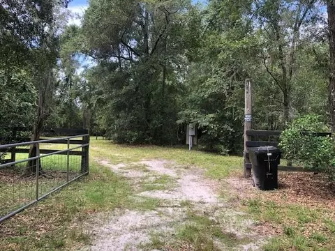 Easy Street, Bronson, FL 32621