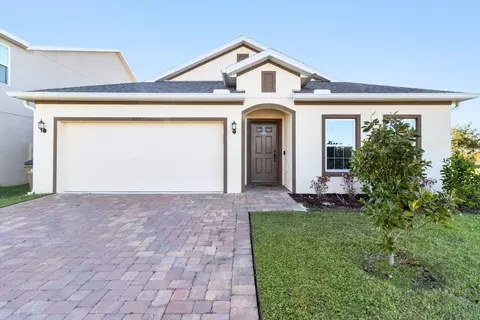 9395 Westmorely St, Groveland, FL 34736