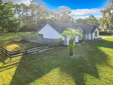 5831 NE 62 Court Rd, Silver Springs, FL 34488