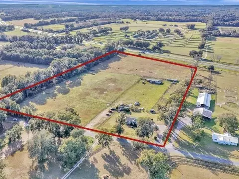 14150 N Magnolia Ave, Citra, FL 32113