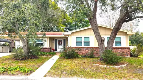 4590 Crescent Rd, Spring Hill, FL 34606