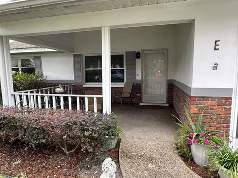 8747 SW 98th Street Rd #E, Ocala, FL 34481