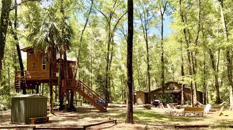 370 NE 386th Ave, Old Town, FL 32680