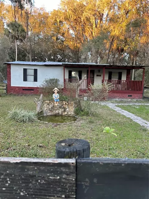12825 NE 243rd St, Fort Mc Coy, FL 32134