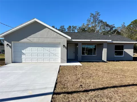37 Malauka Cir, Ocklawaha, FL 32179