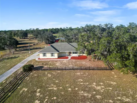 5409 W Knoxville Ln, Dunnellon, FL 34433