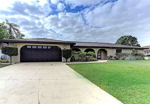 360 Lantana Ave, Sarasota, FL 34243