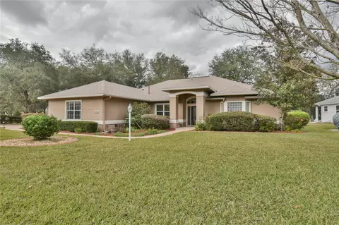 365 Lake Dr, Ocala, FL 34472