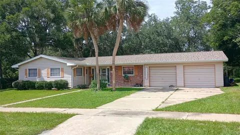 2555 W Gardenia Dr, Citrus Springs, FL 34434
