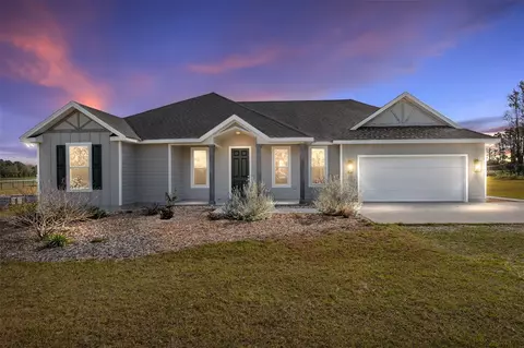 5411 SW 282nd St, Newberry, FL 32669