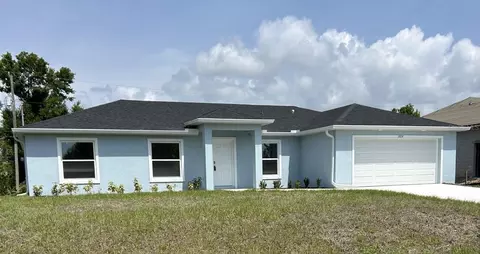 11034 Carnegie Ave, Englewood, FL 34224