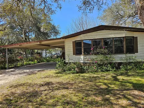 3990 NE 173rd Ter, Silver Springs, FL 34488