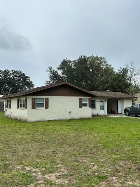 21710 SW Raintree St, Dunnellon, FL 34431