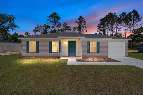 24219 NW Banyan Ln, Dunnellon, FL 34431