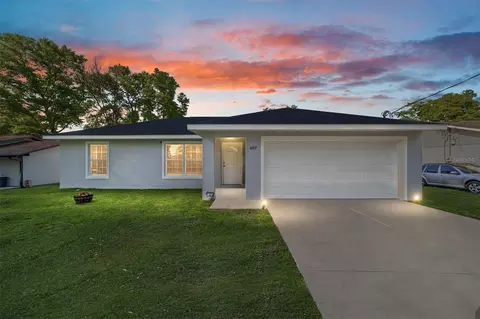 6317 NW 60th St, Ocala, FL 34482