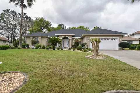 366 Lake Dr, Ocala, FL 34472