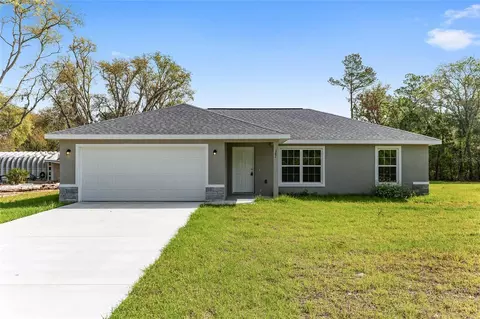 381 Fisher Rd, Ocklawaha, FL 32179