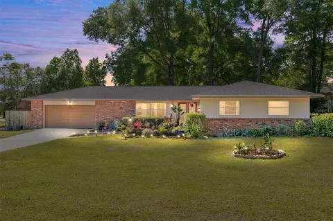 3910 NE 11th St, Ocala, FL 34470
