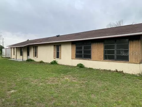 12351 SE 114th St, Ocklawaha, FL 32179