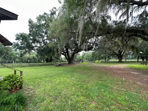 Exterior - 4101 NW 89th Pl, Ocala, FL 34482 photo 3 of 10