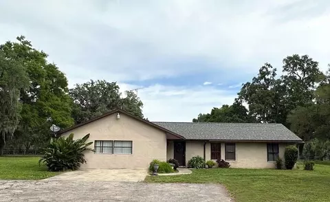 Exterior - 4101 NW 89th Pl, Ocala, FL 34482 photo 8 of 10